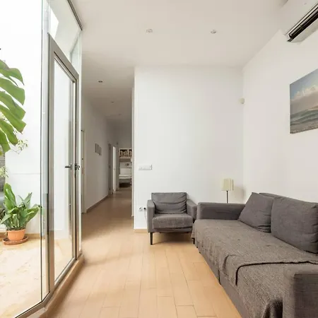 The White Apartamento